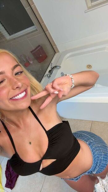 🔥 Ava nucci page leaked private photo uncensored full