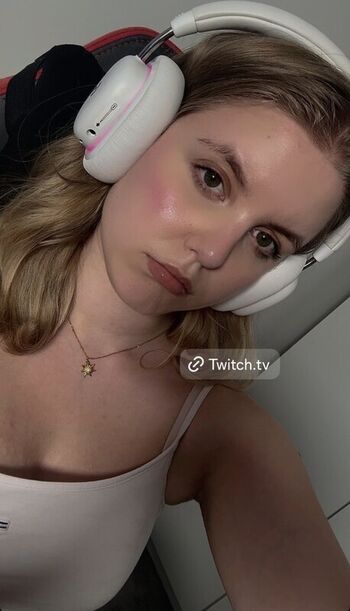 🔥 Hoxieloxie page leaked private photo uncensored full