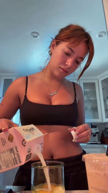 🔥 Mackenzie ziegler page leaked private photo uncensored full
