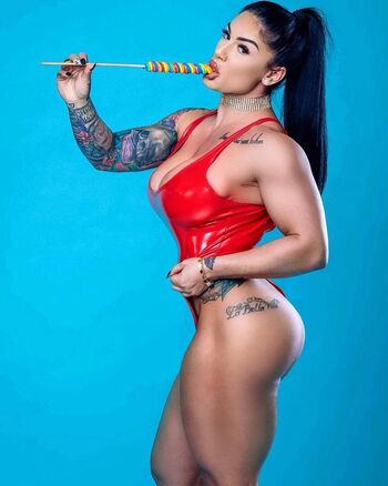 🔥 Muscle bombshell leaked private photo uncensored full
